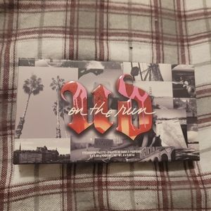 Urban Decay eyeshadow palette  On the run